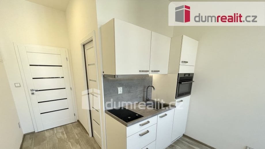 Pronájem byty 1+kk, 25 m² - Praha - Strašnice
