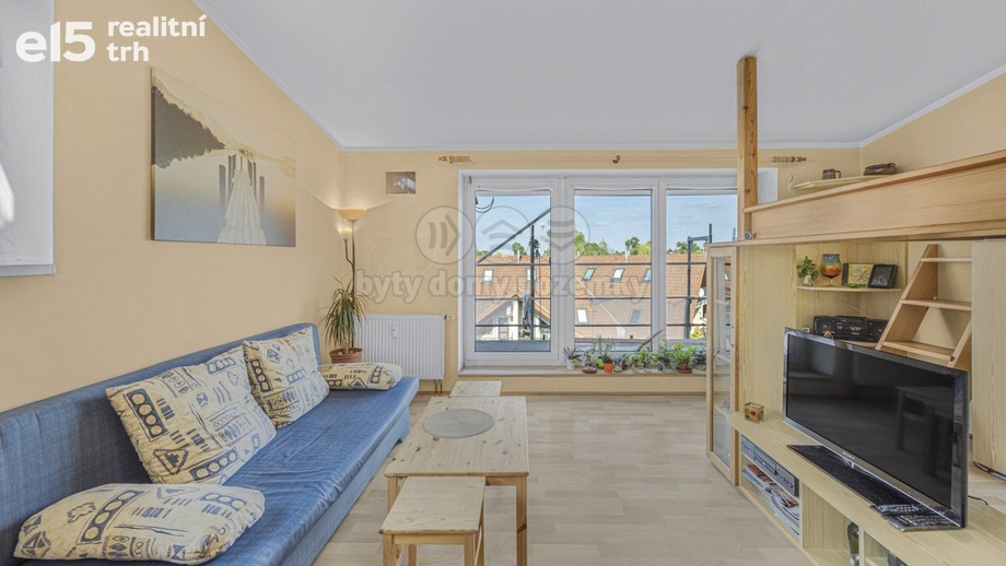 Prodej bytu 1+kk 36 m², Jesenice