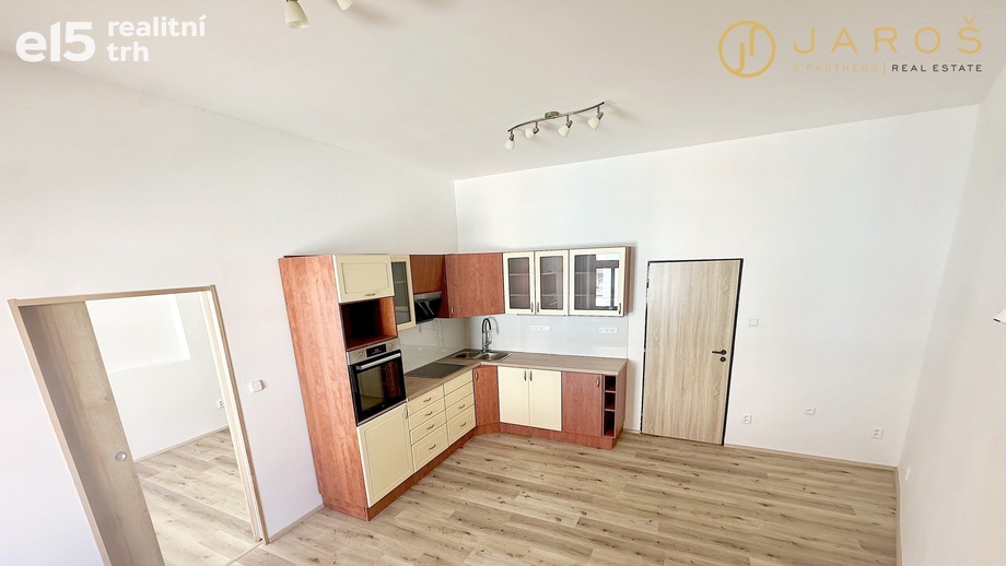 Pronájem byty 2+kk, 49 m² - Kladno