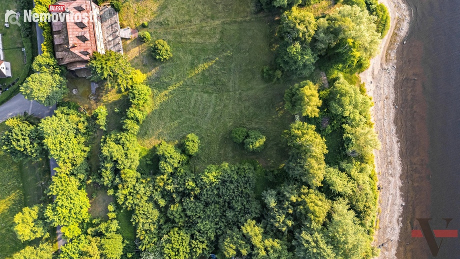 Prodej komerčního pozemku 6 614 m², Černá v Pošumaví - Bližná
