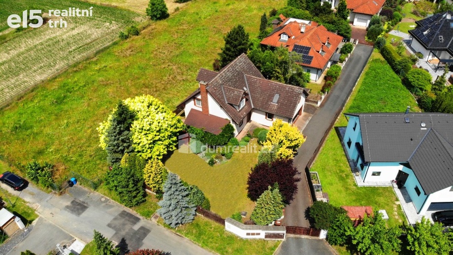 Prodej rodinné domy, 248 m² - Šestajovice
