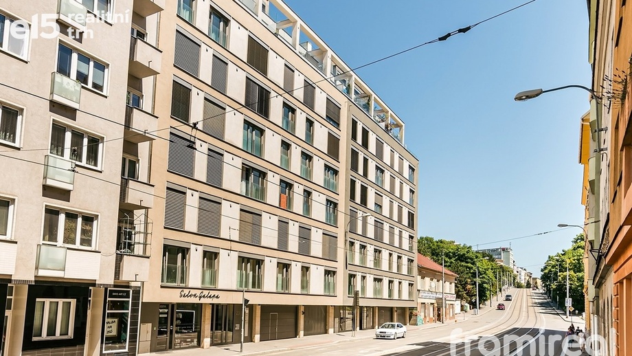 Pronájem byty 1+kk, 41 m² - Brno - Černá Pole