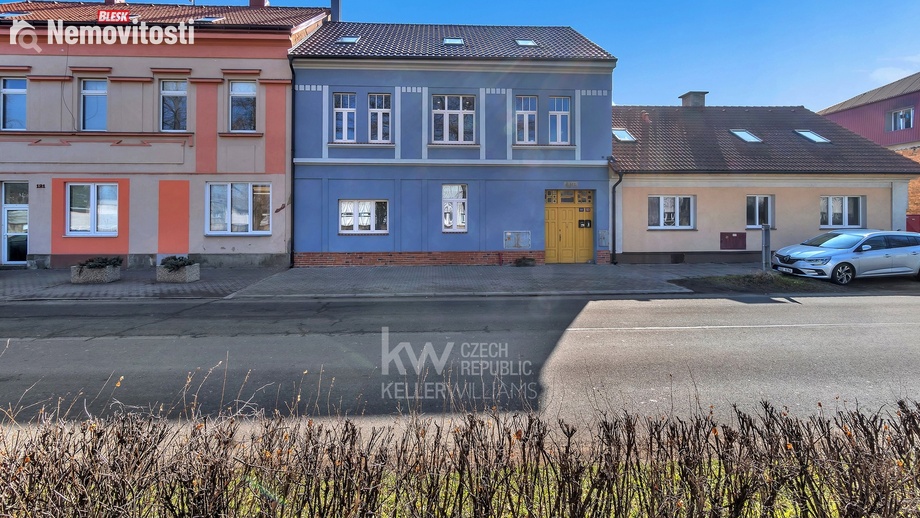 Prodej rodinného domu 270 m², Velim