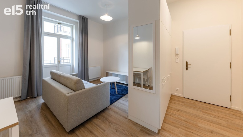 Pronájem byty 1+kk, 38 m² - Praha - Holešovice