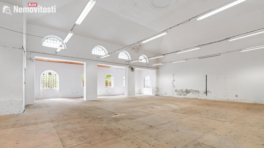 Prodej skladu 411 m², Ústí nad Labem - Svádov