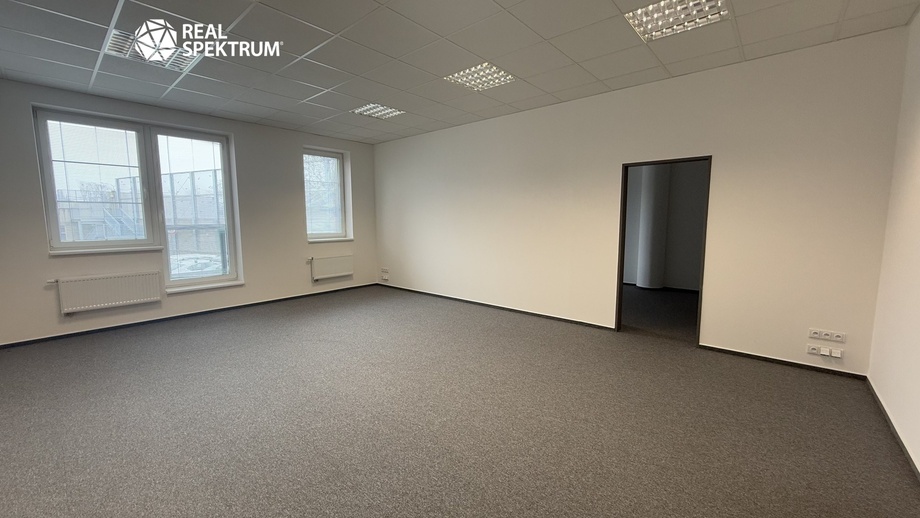Pronájem kanceláře 56 m², Brno - Černovice