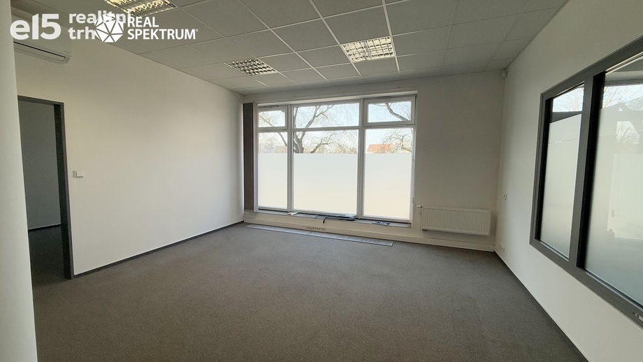Pronájem obchodní prostory, 144 m² - Brno - Černovice