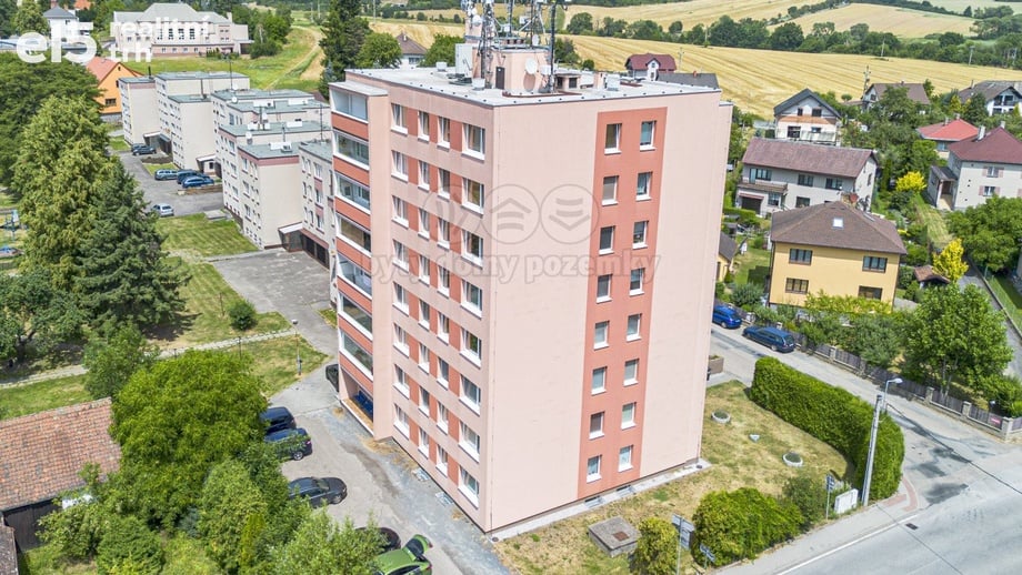 Prodej byty 3+1, 61 m² - Neveklov