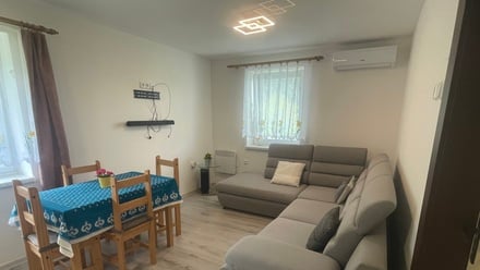 Prodej rodinného domu 90 m², Velké Poříčí