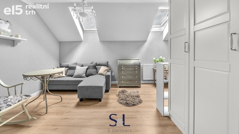Prodej byty 1+kk, 27 m² - Cvikov I