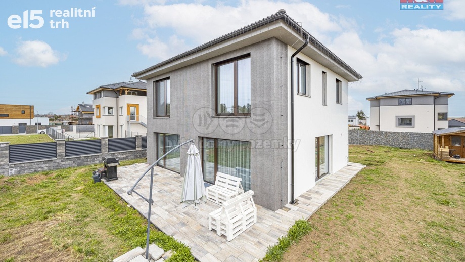 Prodej rodinné domy, 141 m² - Úhonice