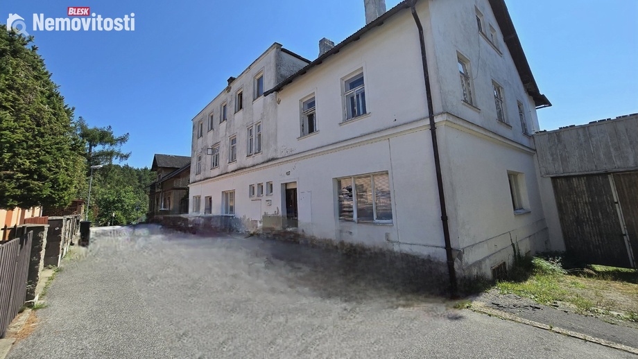 Prodej vícegeneračního domu 977 m², Nový Bor