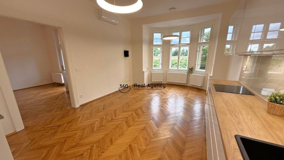 Pronájem bytu 4+kk 122 m², Praha - Vinohrady
