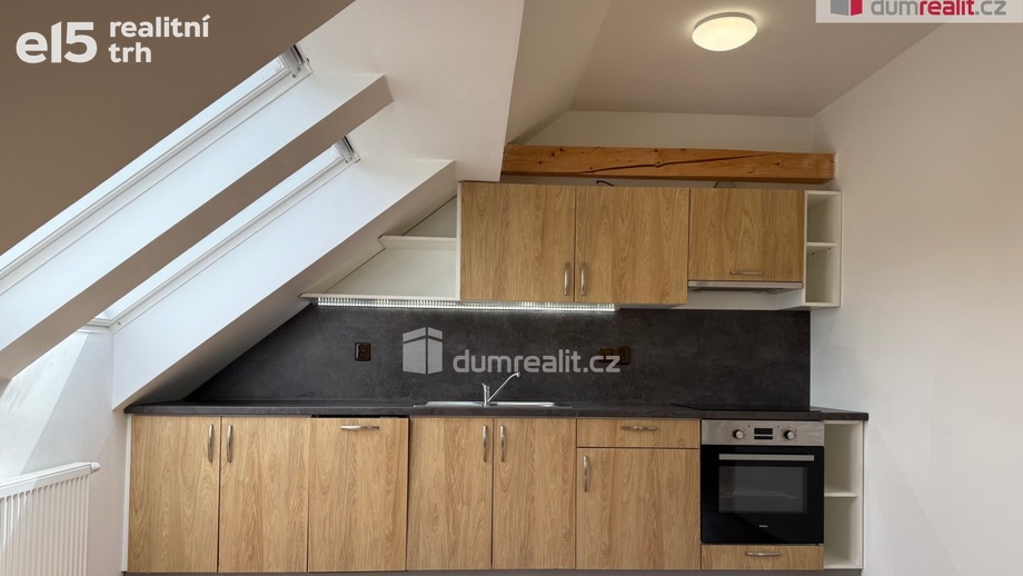 Pronájem byty 2+kk, 47 m² - Vojkovice