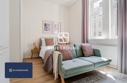 Pronájem bytu 1+kk 28 m², Praha - Bubeneč