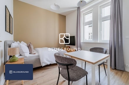 Pronájem bytu 1+kk 28 m², Praha - Bubeneč