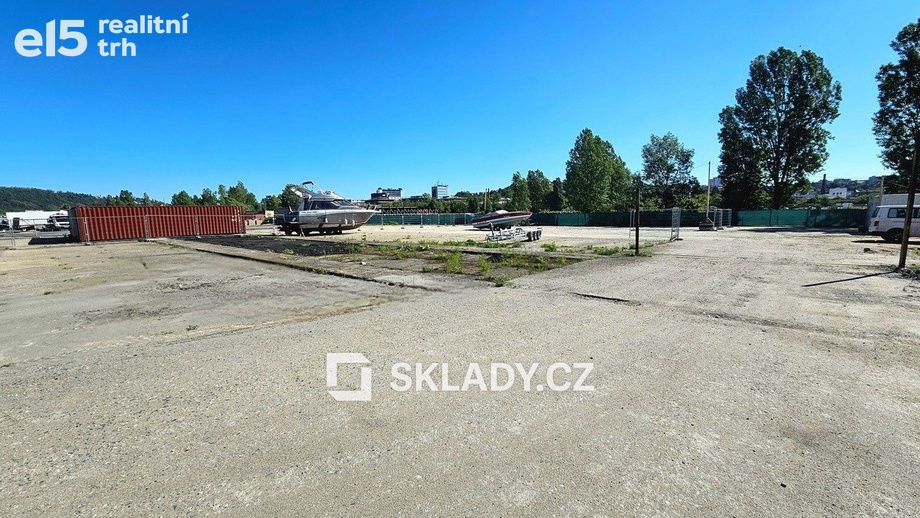 Pronájem pozemky pro komerční výstavbu, 1 500 m² - Praha-Velká Chuchle