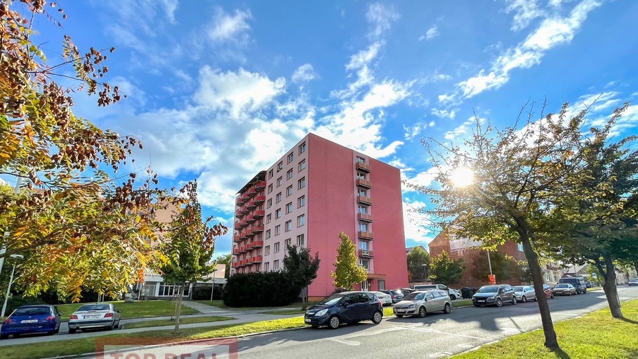 Prodej byty 1+kk, 28 m² - Kroměříž
