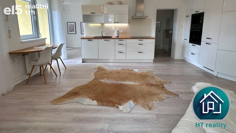 Pronájem byty 2+kk, 41 m² - Český Krumlov