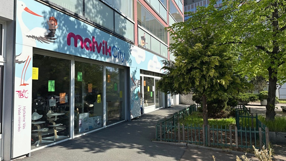 Pronájem obchodní prostory, 754 m² - Praha - Nusle