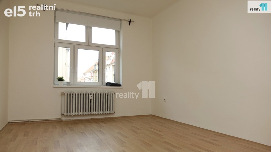 Pronájem byty 1+kk, 24 m² - Praha - Žižkov