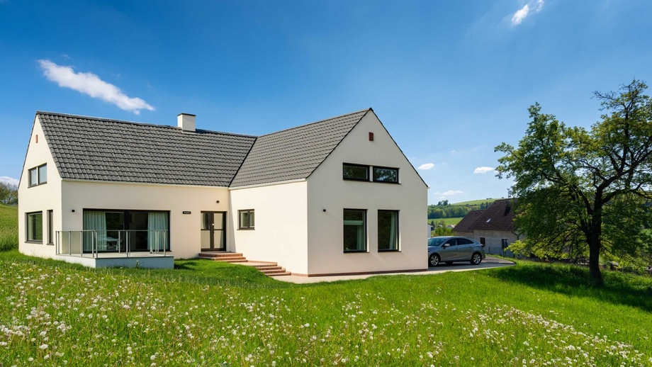 Prodej rodinného domu 245 m², Slaná - Nedvězí