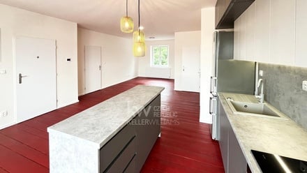 Pronájem bytu 2+kk 81 m², Praha - Břevnov