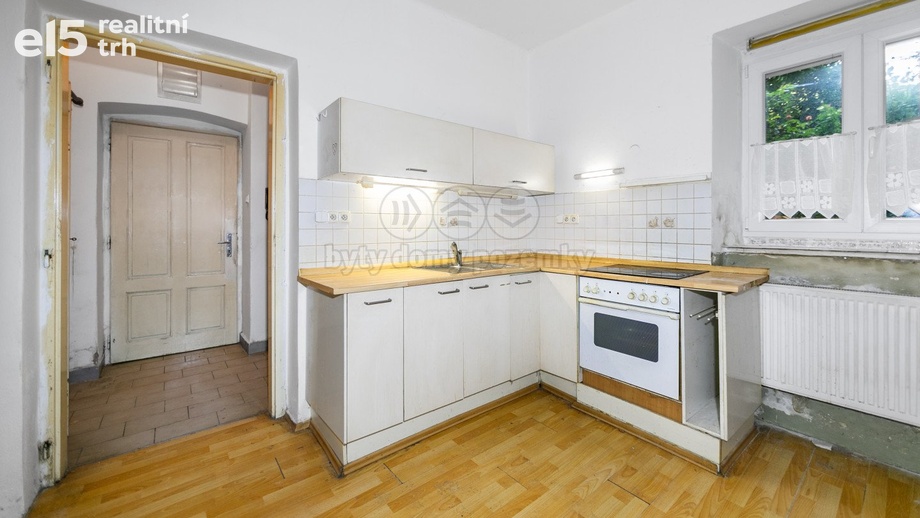 Prodej byty 1+kk, 33 m² - Plzeň - Jižní Předměstí