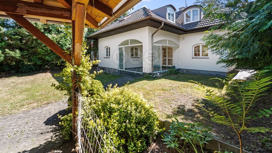 Prodej rodinné domy, 140 m² - Hradec Králové - Nový Hradec Králové
