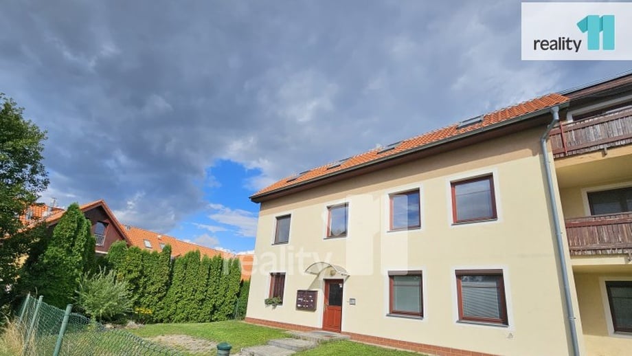 Pronájem byty 1+kk, 36 m² - Jesenice