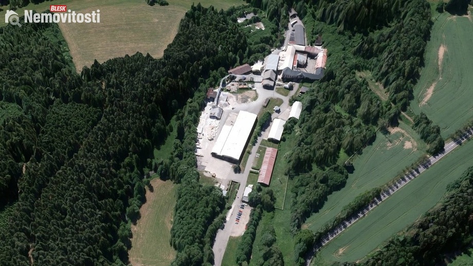Prodej výrobního prostoru 12 111 m², Červená Řečice