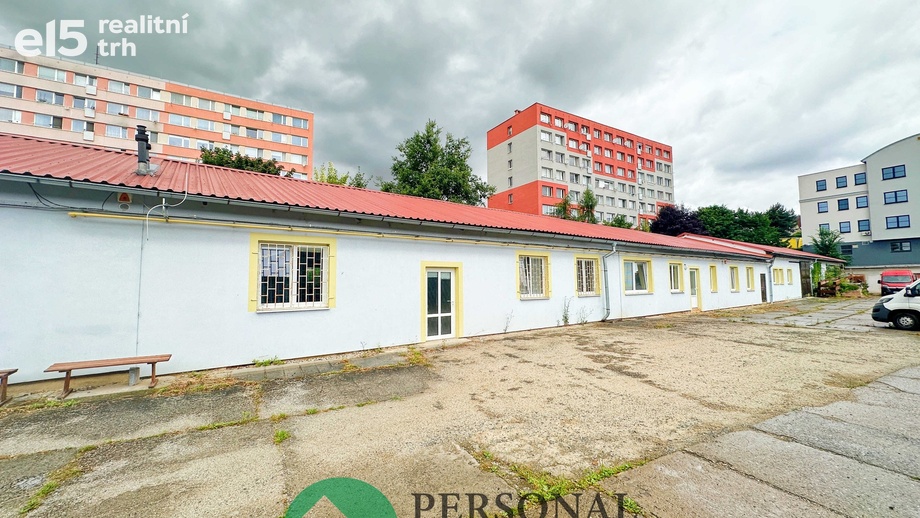 Pronájem obchodního prostoru 800 m², Rakovník II