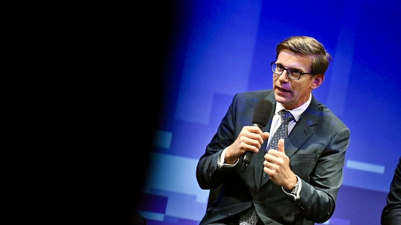 Projekt haly hlavního nádraží se nepochybně změní, říká ministr dopravy Kupka