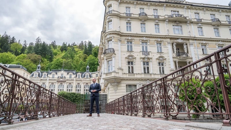 Grandhotel Pupp čekají výrazné změny. Zmizí přístavba, vznikne podzemní parkoviště i další hotel