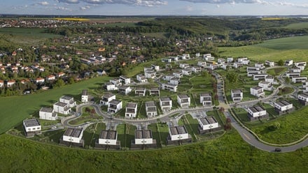 Developer chce ve středních Čechách vybudovat nové Říčany, část místních ale chce referendum