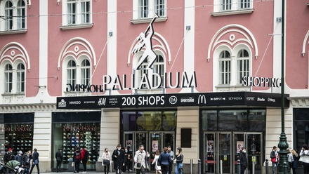 Skupina Erste získá pražské Palladium, obchod schválil antimonopolní úřad