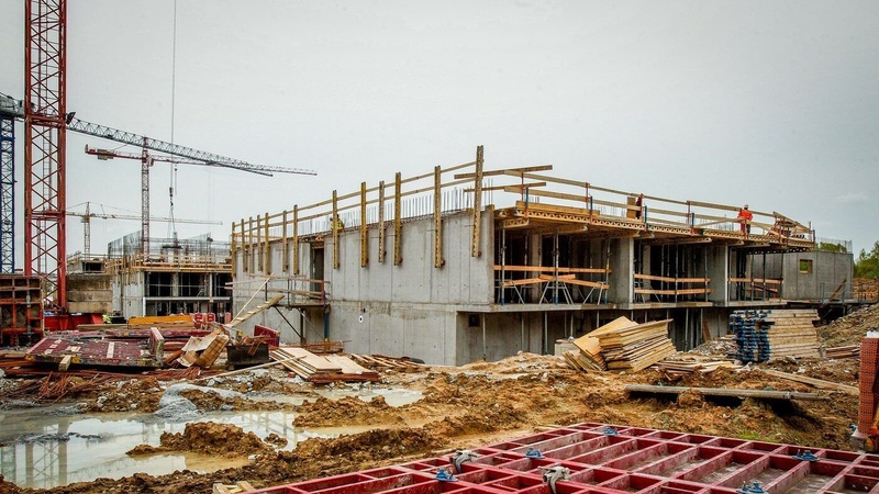 Největší developer v Česku zastavuje novou výstavbu. Ceny rostou, trh je přehřátý