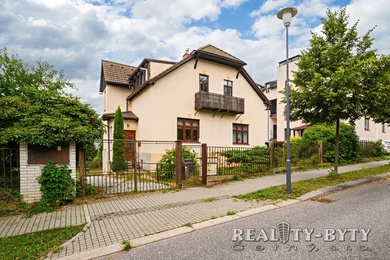 Prodej bytu 2+1 ve vile se zahradou, Liberec, Staré Město - Škroupova ul., Ev.č.: 271411