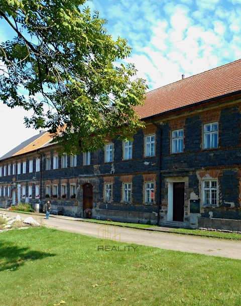 Prodej velkého rodinného domu v obci Kravaře, Liberecký kraj