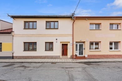 Prodej řadového rodinného domu ve Svitavách, ul. Hybešova, Ev.č.: 86/2022
