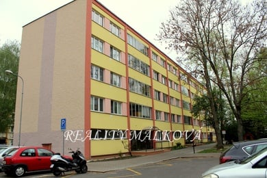 Prodej, Byty 1+kk, 30m² - Pardubice - Polabiny, Ev.č.: 00227
