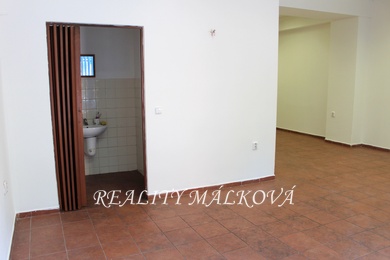 Pronájem, Obchodní prostory, 61 m² - Pardubice - Zelené Předměstí, Ev.č.: 00423