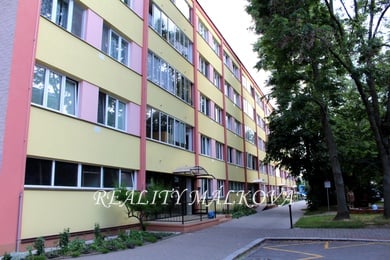 Pronájem byty 1+kk, 27 m² - Pardubice - Polabiny, Ev.č.: 00544