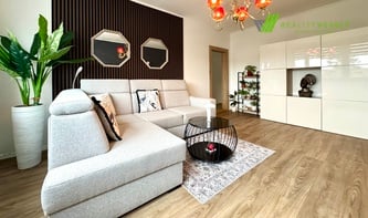 Prodej prostorného bytu 4+1 s lodžií, Hodonín – ulice Vřesová