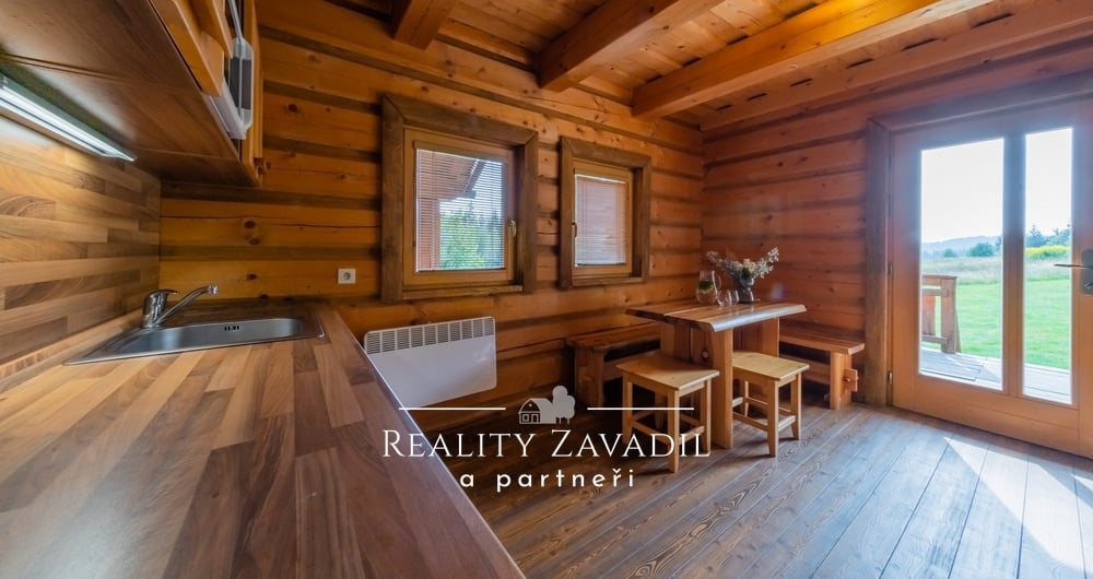 Prodej, chata-dřevěnice, 2 apartmány Klokočov, okr. Čadca