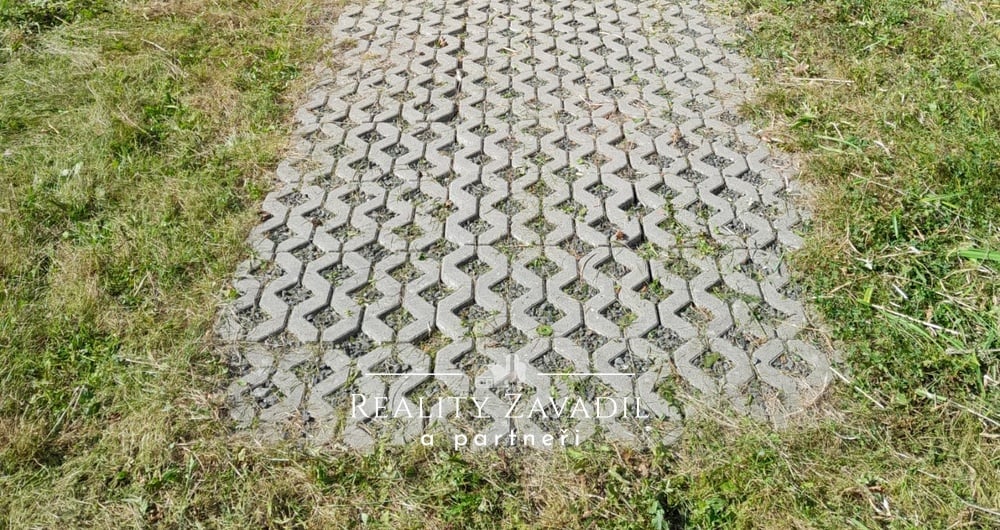 Prodej garáže 19 m2, ul. Na Skalách, 285 22 Zruč nad Sázavou.