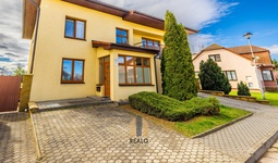 Prodej rodinné domy, 202 m² - Znojmo