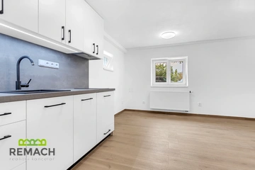 Pronájem, byt 1+kk, 21 m², suterén, Uherské Hradiště - Mařatice