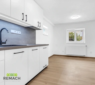 Pronájem, byt 1+kk, 21 m², suterén, Uherské Hradiště - Mařatice