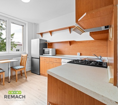 Pronájem, byt 1+1 s balkonem, 33 m² + 4,5 m², Uherské Hradiště